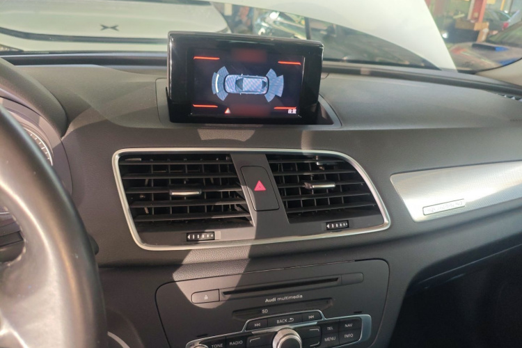 奥迪Q3 2015款 35 TFSI quattro 技术型局部细节16