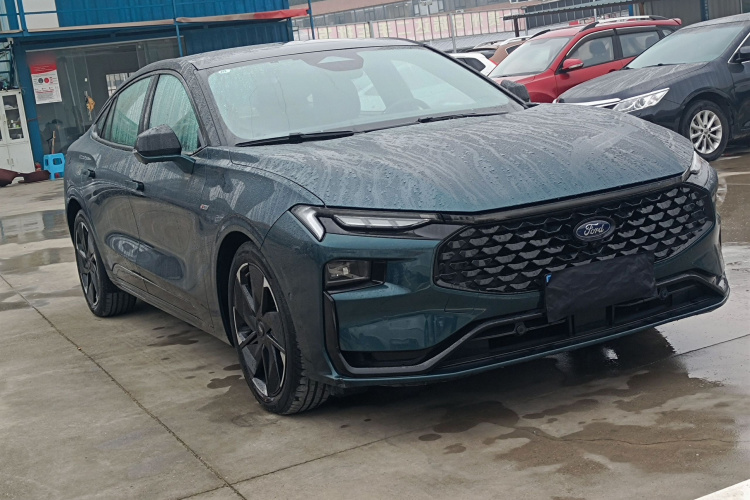 福特 蒙迪欧 2023款 1.5T E-混动 ST-Line车身外观3