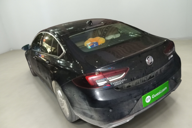 别克 君威 2020款 552T 豪华型车身外观5