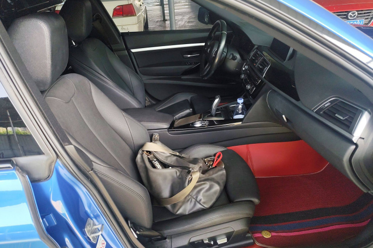 宝马3系GT 2020款 320i M运动套装中控内饰41