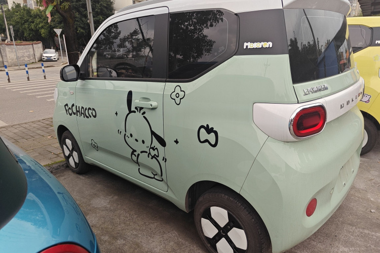 五菱汽车 宏光MINIEV 2024款 第三代 215km 进阶版车身外观6003