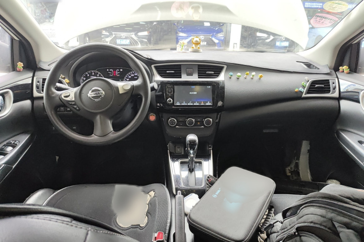 日产 轩逸 2016款 1.6XL  CVT尊享版中控内饰7002