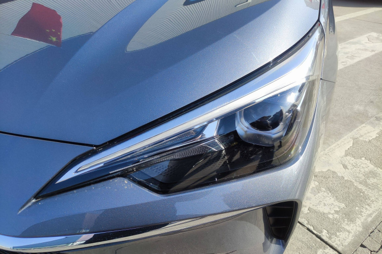 荣威i5 2023款 1.5L CVT豪华版车身外观6008