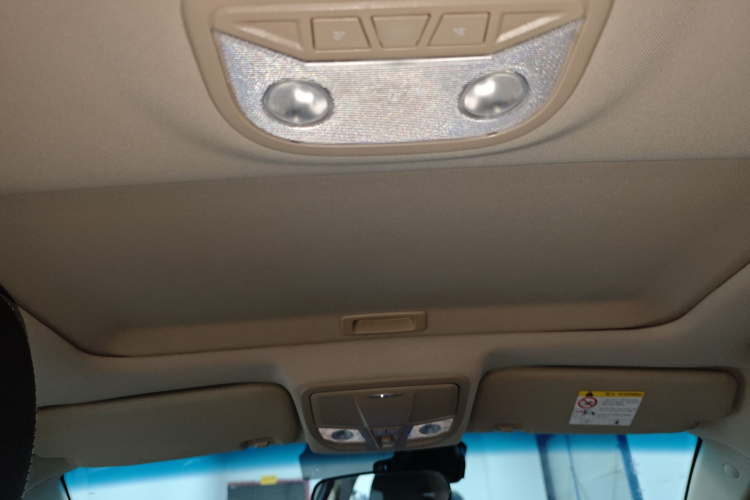 吉利汽车 帝豪 2017款 三厢百万款 1.5L 手动向上互联版中控内饰22