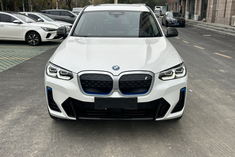 宝马iX3 2022款 领先型车身外观6004