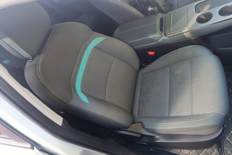 埃安 AION Y 2023款 Younger局部细节41