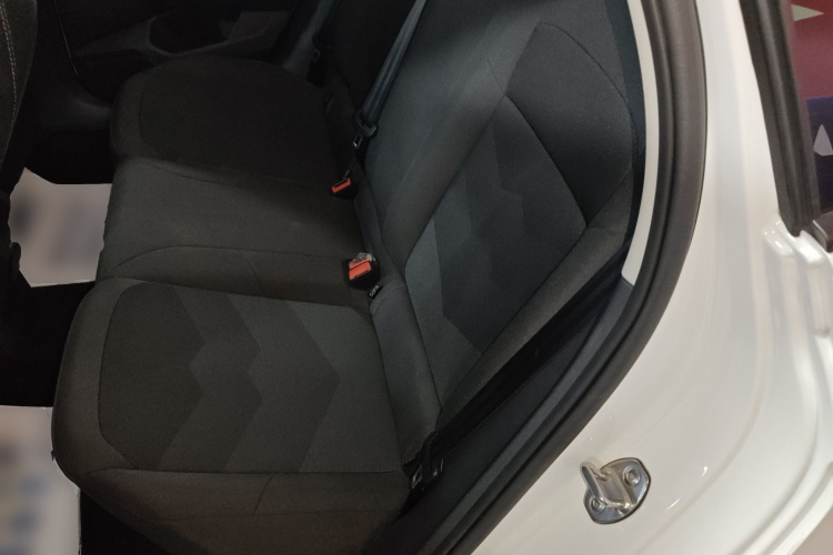 大众 Polo 2019款 Plus 1.5L 自动全景乐享版中控内饰7004