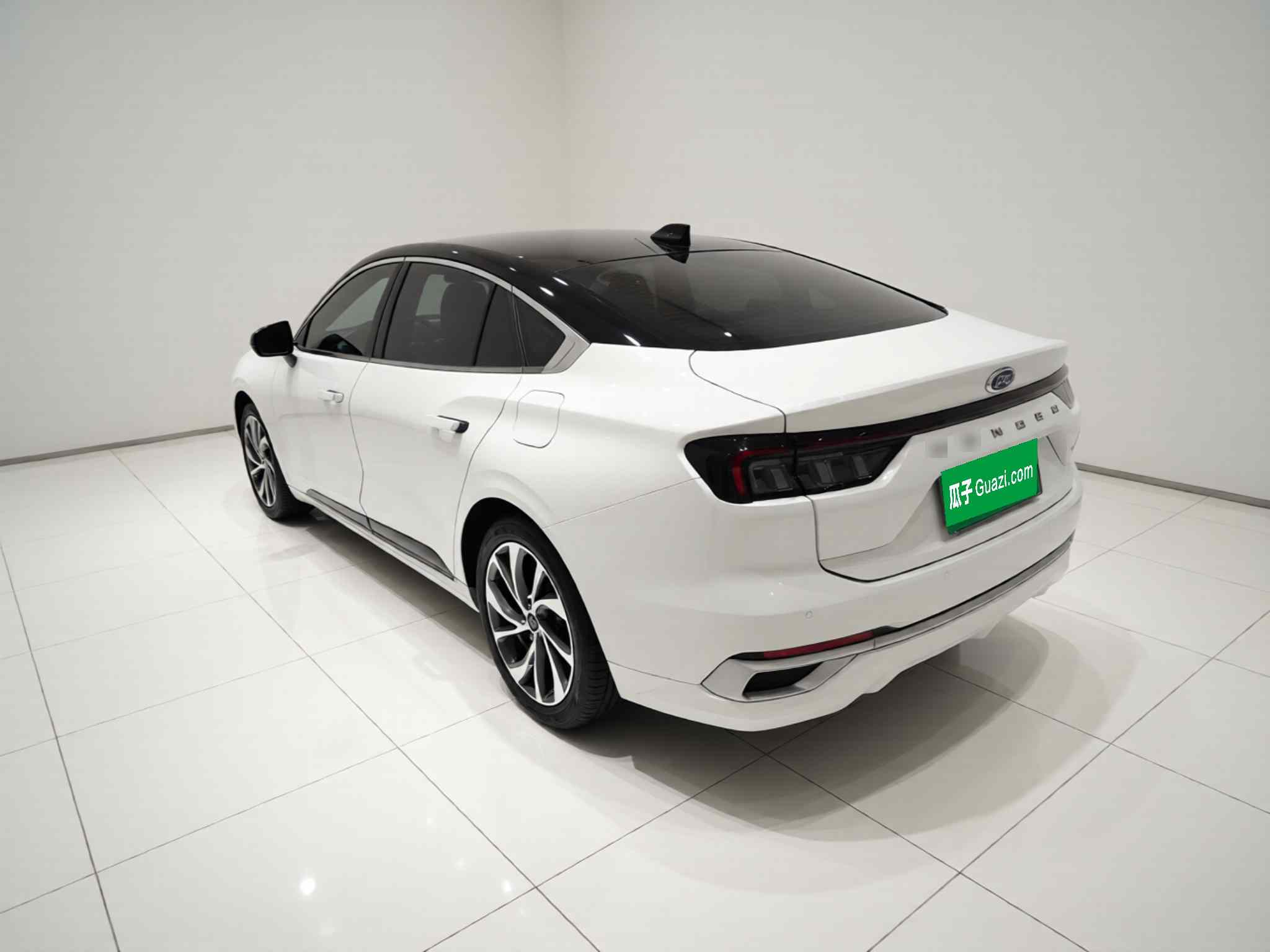 福特 蒙迪欧 2023款 EcoBoost 245 至尊型(3)