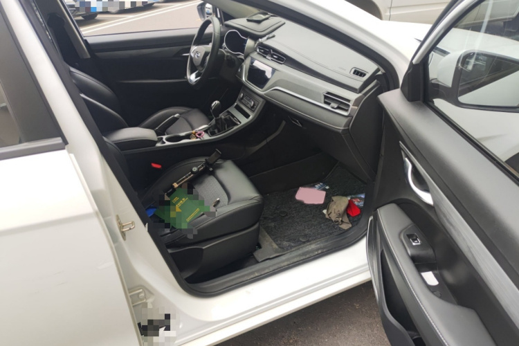 吉利汽车 帝豪 2021款 UP 1.5L 手动豪华型局部细节9005