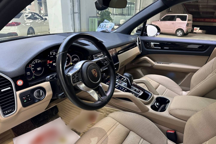 保时捷 2018款 Cayenne 3.0T中控内饰7004