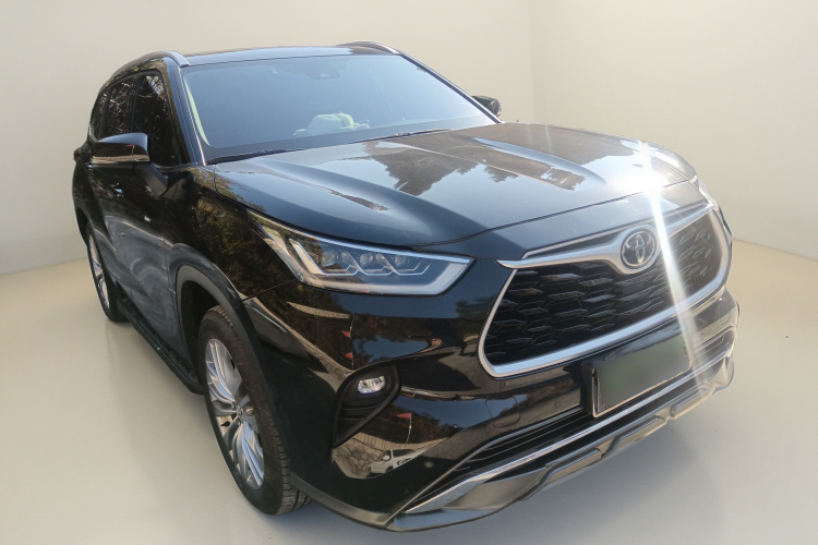 丰田 汉兰达 2024款 2.5L智能电混双擎四驱尊贵版 7座车身外观3