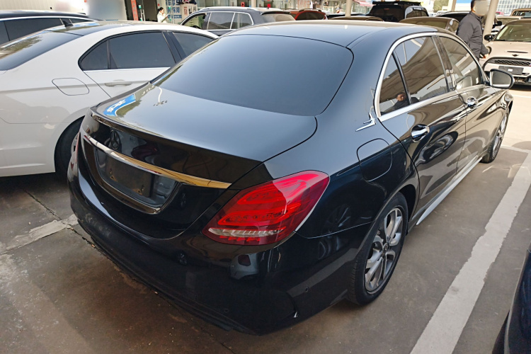 奔驰C级 2018款 C 180 L 时尚型运动版车身外观7