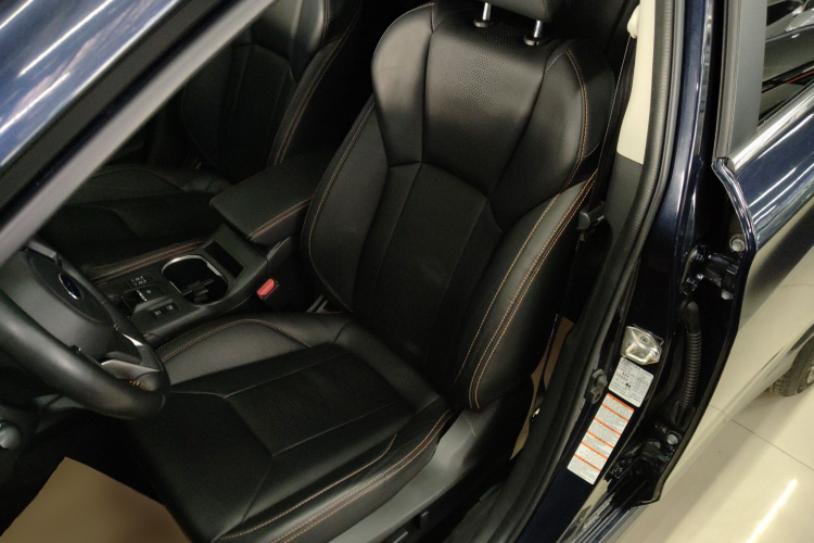 斯巴鲁XV 2019款 2.0i 全驱豪华版 国VI中控内饰19