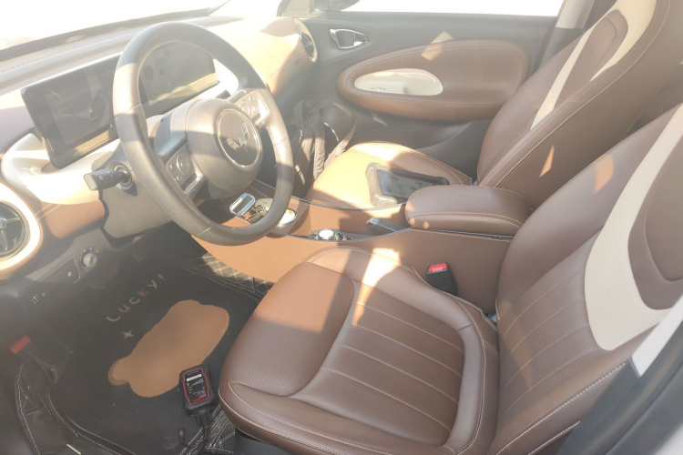 五菱汽车 五菱缤果 2023款 203km 舒享款中控内饰19