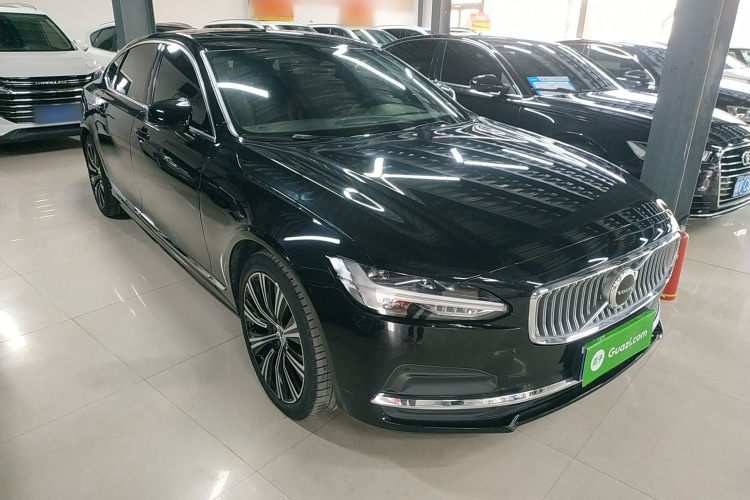 沃尔沃S90 2024款 B5 智远豪华版车身外观3