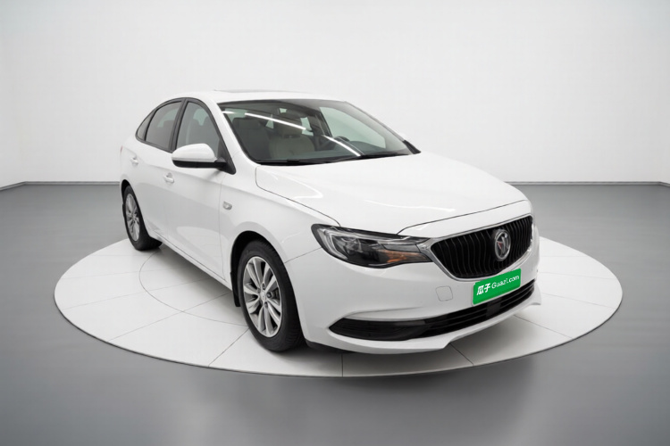 别克 英朗 2021款 典范 1.5L 自动精英型车身外观3