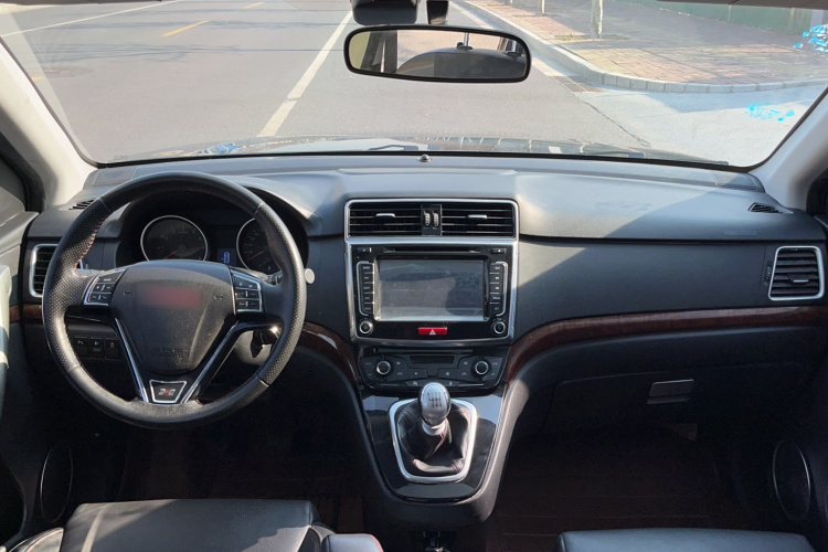 哈弗H6 2014款 运动版 1.5T 手动两驱精英型中控内饰7004
