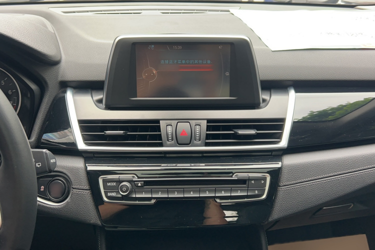 宝马2系旅行车(进口) 2015款 218i 运动设计套装局部细节16