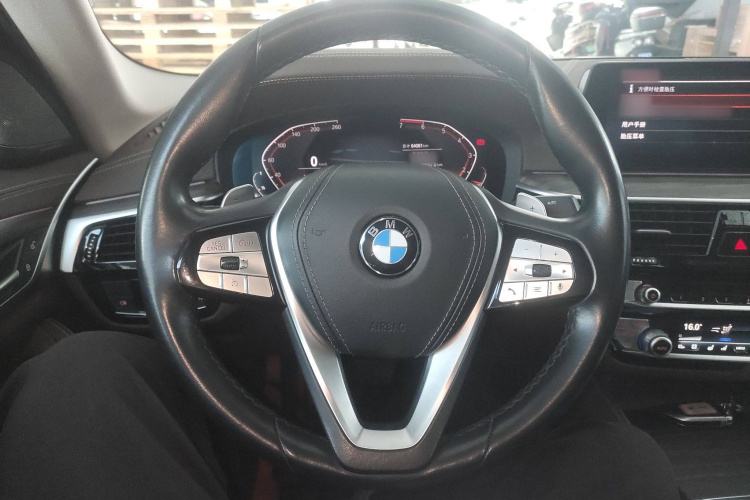 宝马5系 2020款 530Li 尊享型 豪华套装中控内饰13