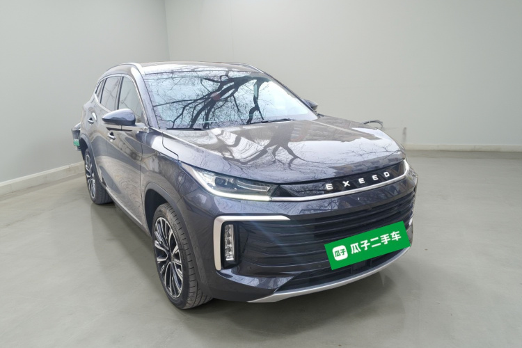 星途凌云 2023款 400T 两驱星尊版车身外观3