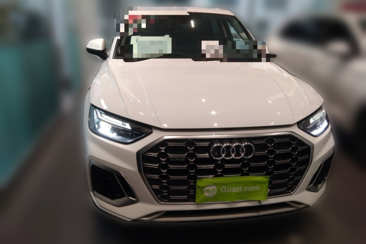 奥迪Q5L 2021款 40 TFSI 豪华动感型车身外观2