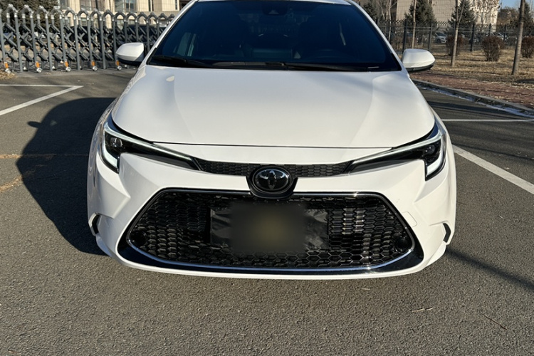 丰田 雷凌 2023款 185T CVT豪华版车身外观6001