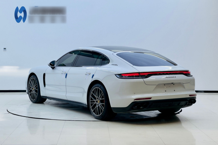 保时捷 2023款 Panamera 4 行政加长铂金版 2.9T车身外观6003