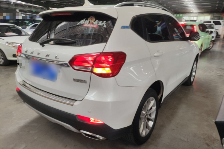 哈弗H2 2017款 蓝标 1.5T 自动两驱豪华型车身外观7