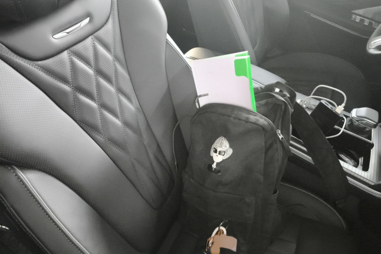 红旗HS7 PHEV 2024款 2.0T PHEV 四驱旗畅版 6座局部细节41