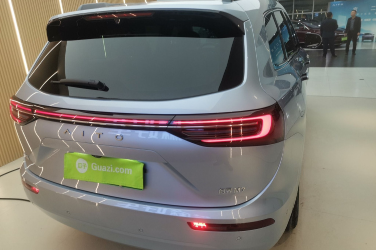 鸿蒙智行 问界M7 2024款 1.5T 智驾四驱Max版 5座车身外观6