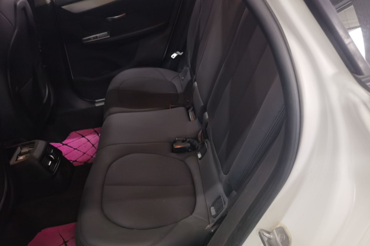 宝马2系旅行车 2016款 218i 领先型中控内饰21