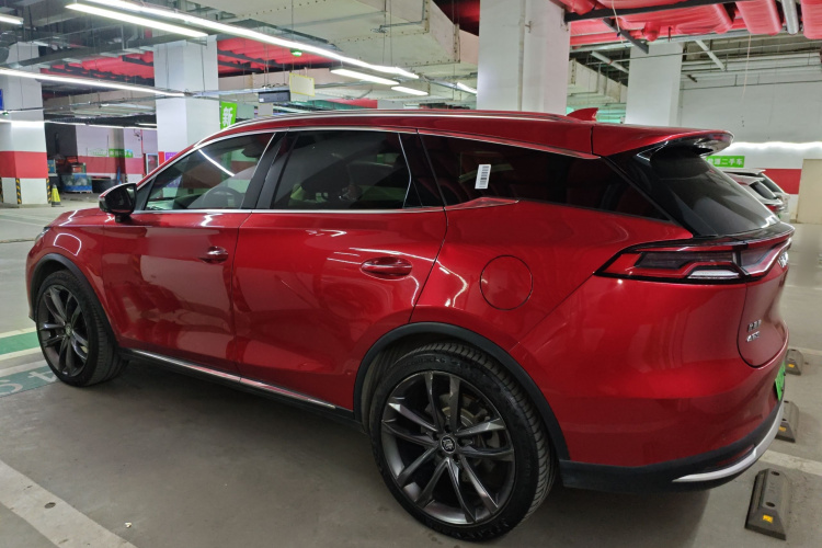 比亚迪 唐新能源 2019款 EV600D 四驱智联创领型车身外观4