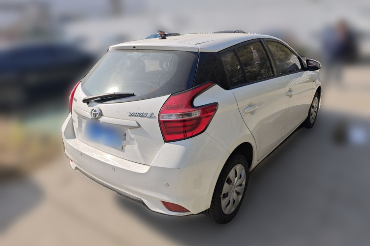 丰田 YARiS L 致炫 2016款 改款 1.5E CVT魅动版车身外观7