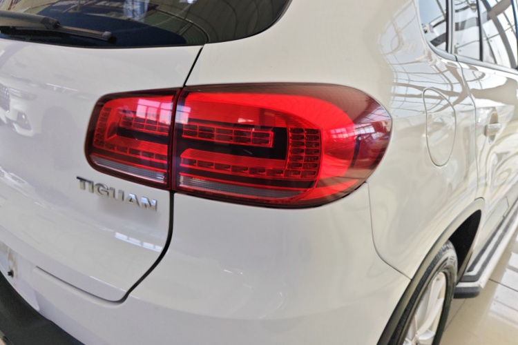 大众 途观 2017款 300TSI 自动两驱丝绸之路风尚版车身外观9