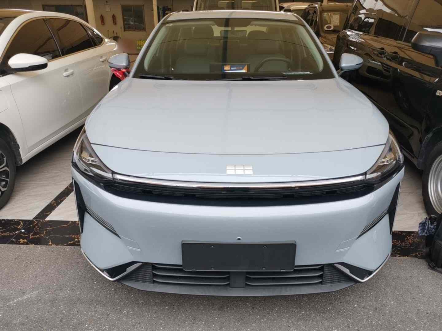 吉利银河 银河L6 2025款 EM-i 60km 启航版(1)