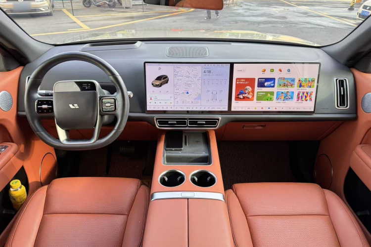 理想汽车 理想L9 2022款 Max中控内饰12