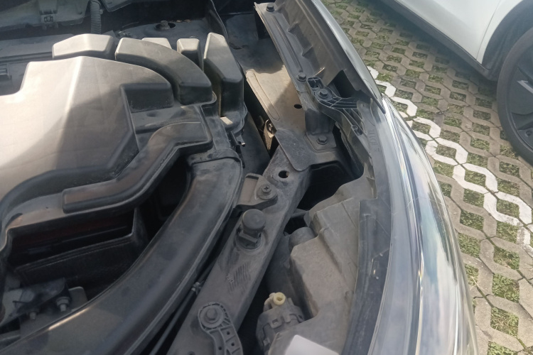 雷诺 科雷嘉 2017款 2.0L 四驱尊贵版局部细节9007