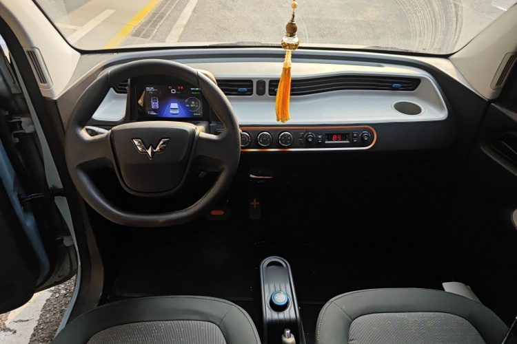 五菱汽车 宏光MINIEV 2020款 自在款 磷酸铁锂中控内饰7002