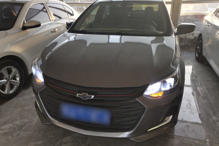 雪佛兰 科沃兹 2020款 Redline 325T 自动欣尚版 国VI车身外观2