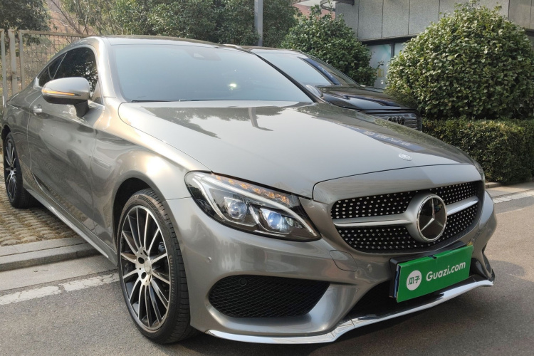 奔驰C级(进口) 2016款 C 300 轿跑版车身外观3