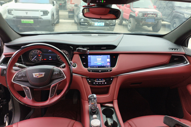 凯迪拉克XT5 2021款 2.0T 两驱豪华型中控内饰12