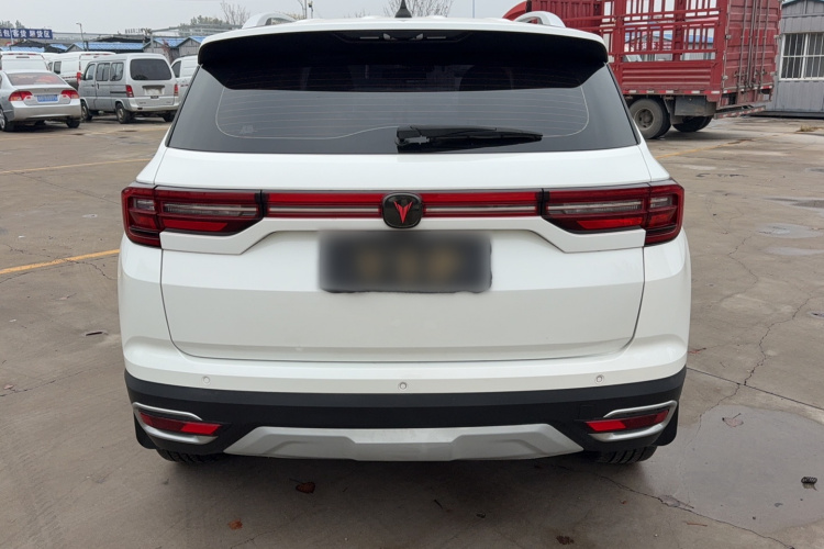 长安CS35PLUS 2018款 1.6L 自动畅联版 国V车身外观6004