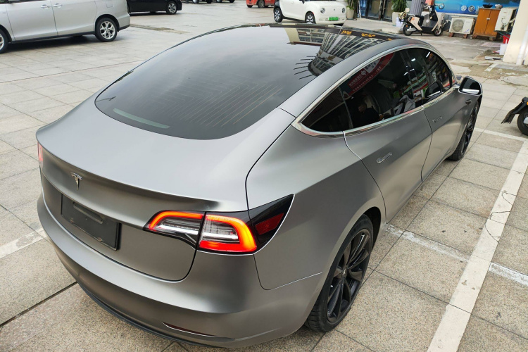 特斯拉 Model 3 2020款 改款 长续航后轮驱动版车身外观7