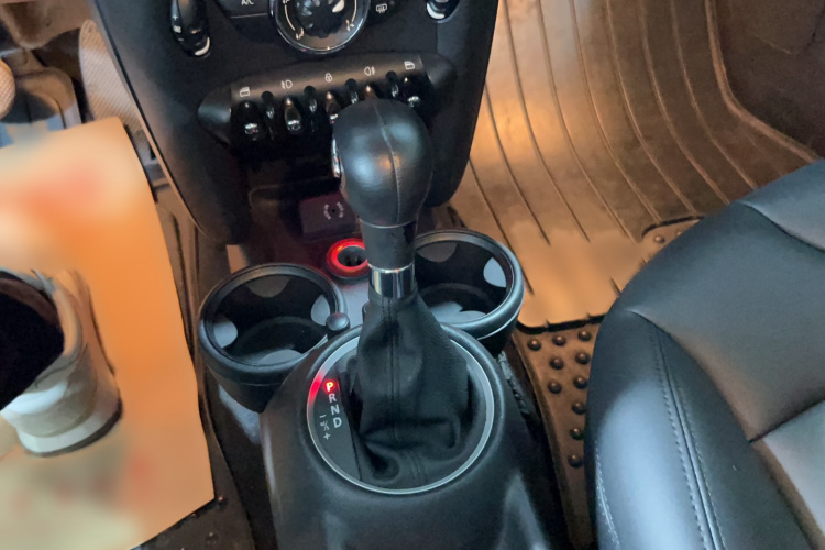 MINI Clubman 2011款 1.6L COOPER Fun局部细节18