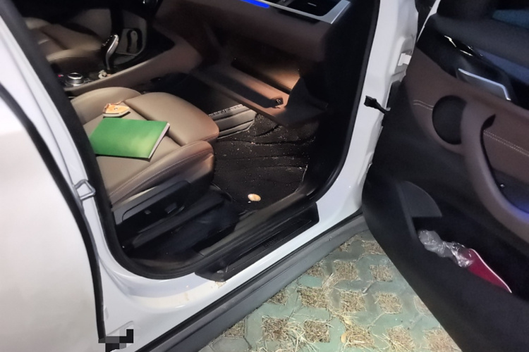 宝马X1 2020款 sDrive25Li 领先型局部细节9005