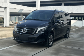 奔驰V级 2018款 V 260 领航版 国VI