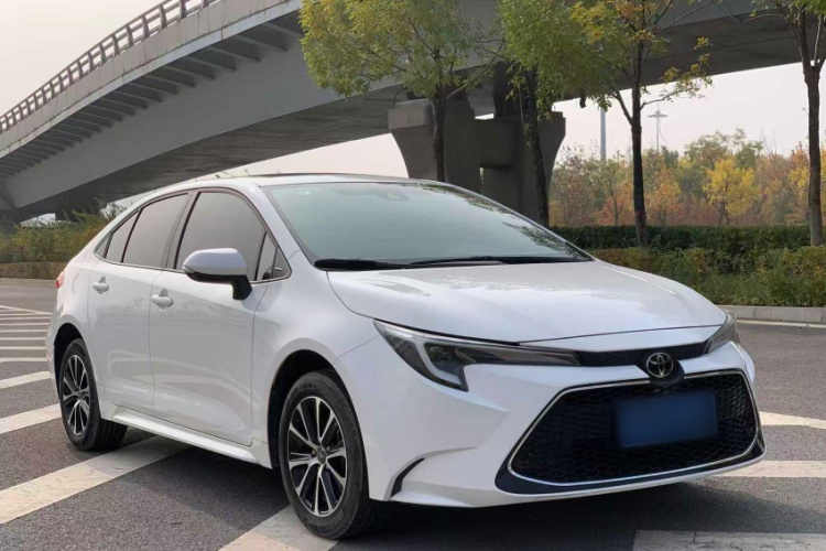 丰田 雷凌 2024款 185T CVT豪华版车身外观6001