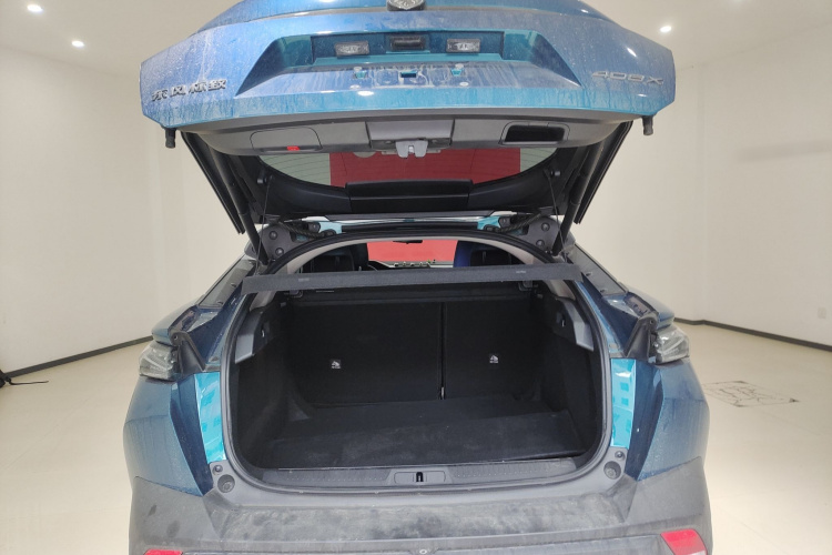 标致408X 2023款 魅力版机舱底盘23