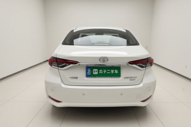 丰田 卡罗拉 2019款 1.2T S-CVT GL-i精英版车身外观6