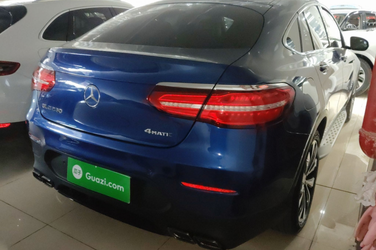 奔驰GLC轿跑 2019款 GLC 260 4MATIC 轿跑SUV车身外观7
